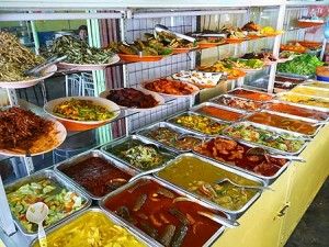 Warm Flavors of Warung AMPERA: Daily Meals That Stir the Soul