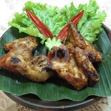 Warung AMPERA: Santapan Harian yang Menggugah Jiwa di Jantung Cilacap